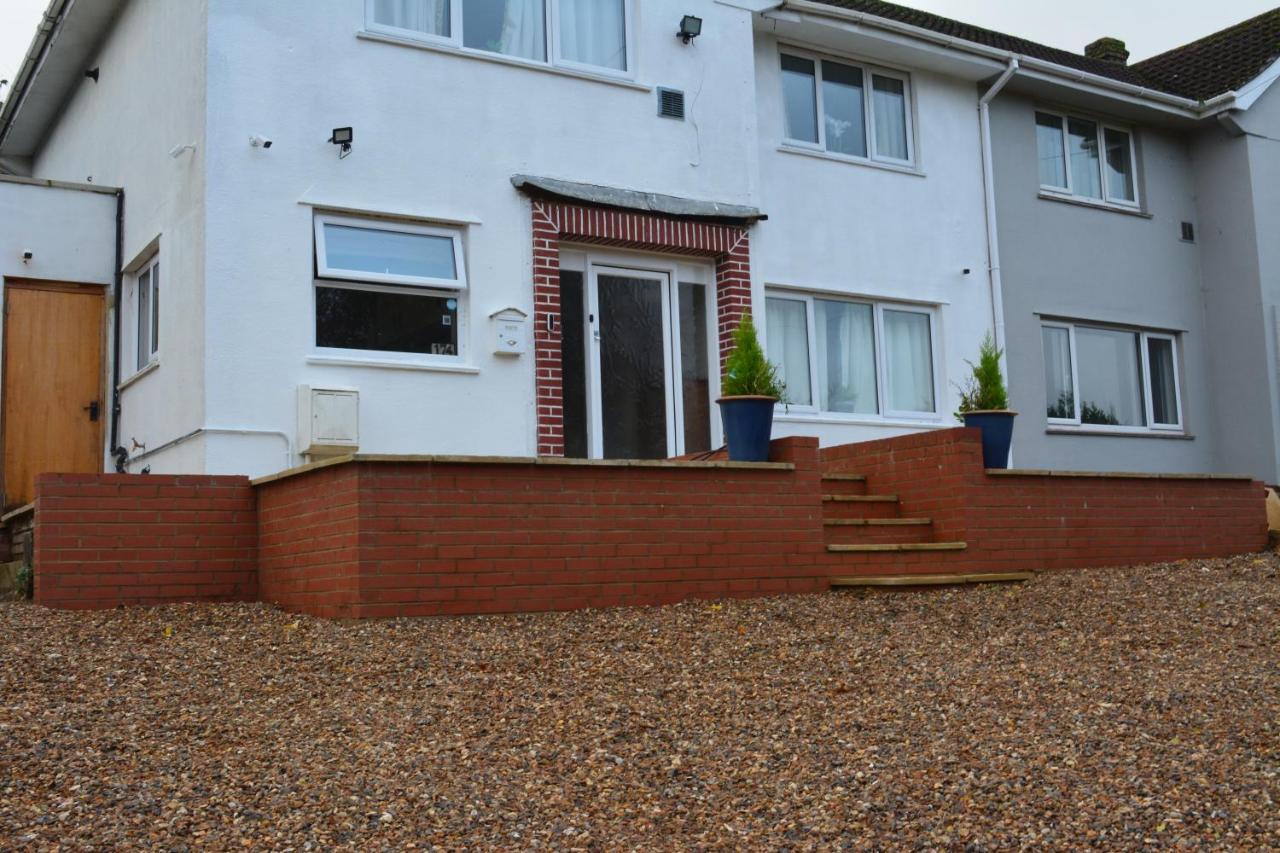 Double Bed With Patio Apartment Oxford Exterior photo